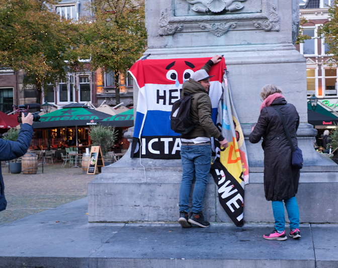 Grote Opkomst Bij Demonstratie Tegen Spoedwet Plein Den Haag