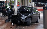 17 Mei auto versus paal Prins Clauslaan