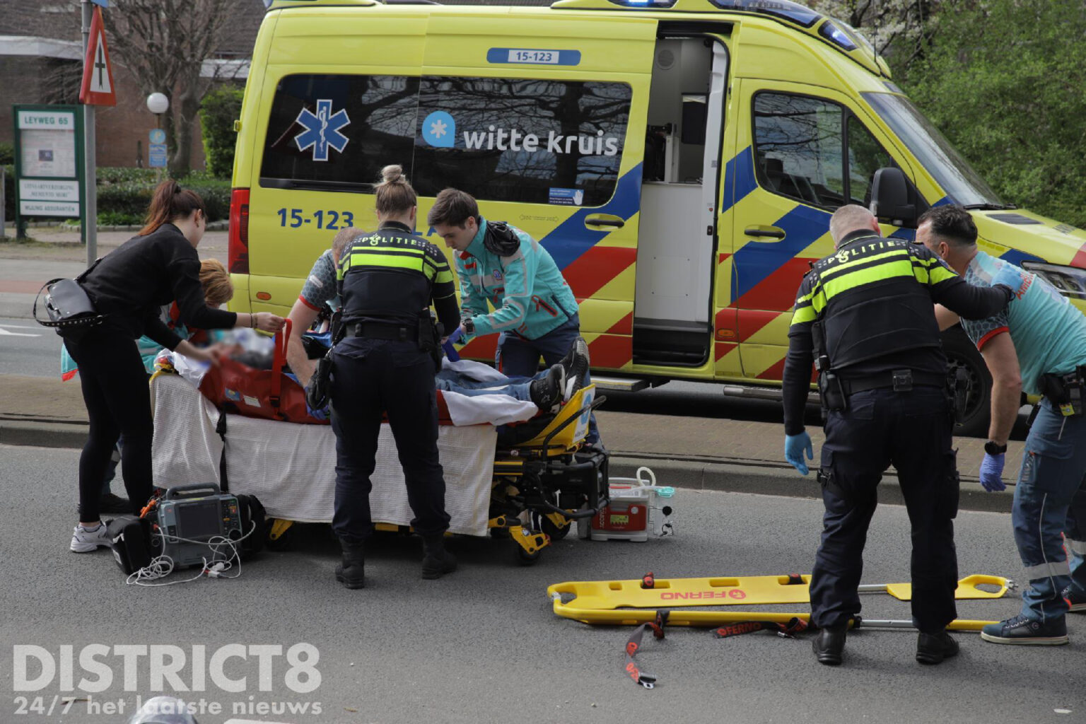 Vader En Kind Ernstig Gewond Bij Aanrijding Met Motor Leyweg Den Haag