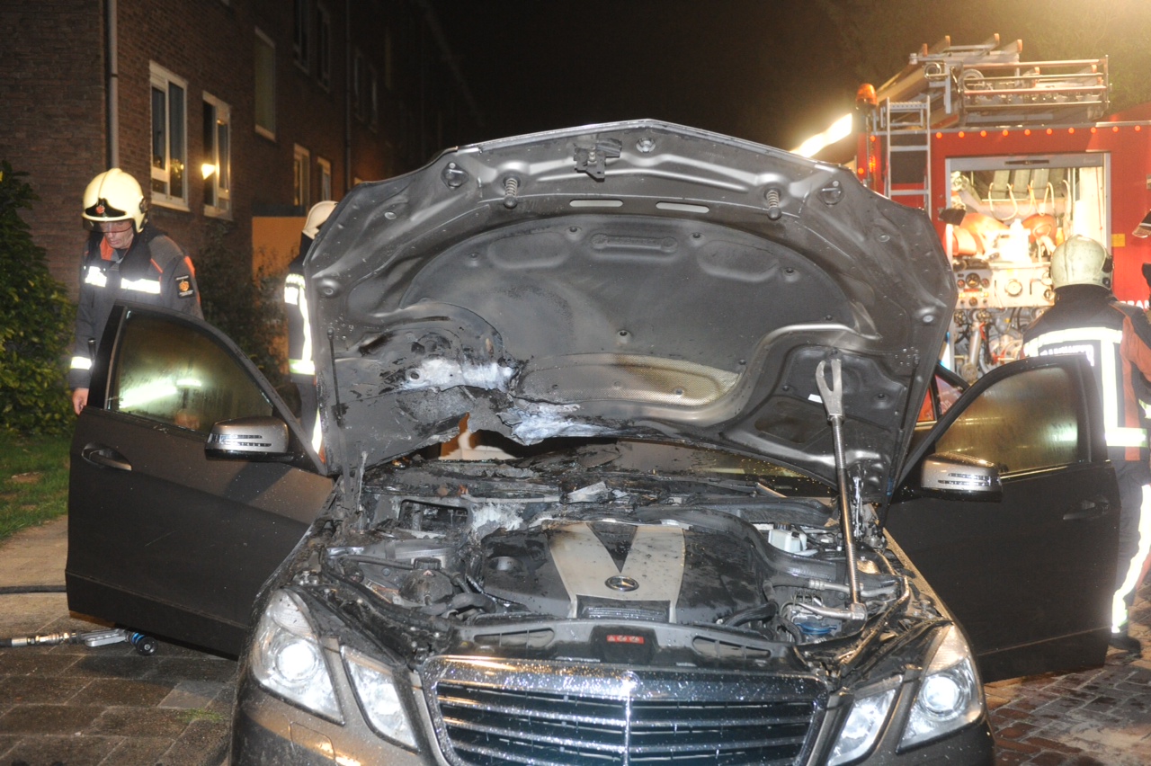 6 augustus Voertuigbrand Weidehof Leiden