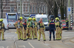 Grote gaslekkage uit riool Waldeck Pyrmontkade Den Haag