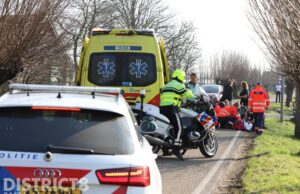 Wielrenner ernstig gewond na valpartij Zouteveenseweg Schipluiden