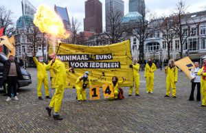 Demonstratie voor verhoging van het minimumloon Plein Den Haag