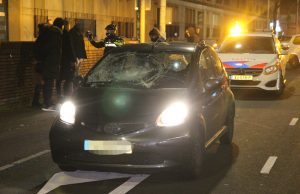 Voetganger raakt ernstig gewond na aanrijding met auto op Vaillantlaan Den Haag