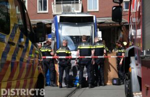 Persoon gewond na aanrijding met tram Turfmarkt Den Haag