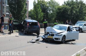 Forse schade en gewonden na aanrijding met pechauto Prinses Beatrixlaan Delft