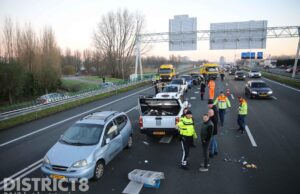 Negen auto’s betrokken bij kettingbotsing A4 Den Hoorn
