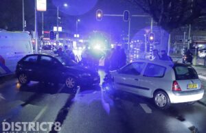 Gewonde na frontale aanrijding Hobbemaplein Den Haag