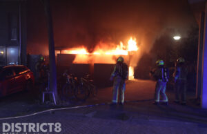 Flinke vuurzee bij brand in containerruimte naast flat Laan van Van der Gaag Delft