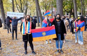 Protest door Armeniërs tegen oorlog in Azerbeidzjan Lange Voorhout Den Haag