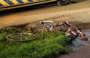Fietsster gewond na botsing met auto Rotterdamseweg Delft