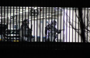 Inzet van het arrestatieteam voor verwarde vrouw in parkeergarage aan Martinus Nijhofflaan Delft