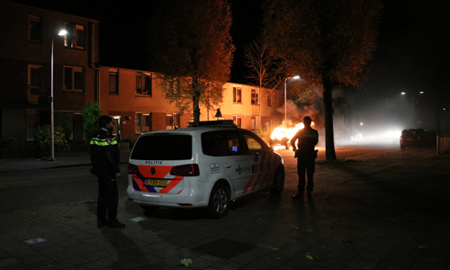 16-11-25-prio-1-voertuigbrand-wilhelmina-van-pruisenlaan-gouda-2