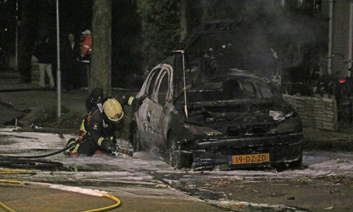 16-11-25-prio-1-voertuigbrand-wilhelmina-van-pruisenlaan-gouda-65