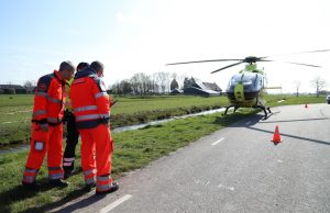 Traumahelikopter ingezet bij gevallen wielrenner aan de Zuidelijke Dwarsweg Zevenhuizen