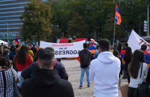 Armeniërs protesteren tegen oorlog op Laan van Reagan en Gorbatsjov Den Haag
