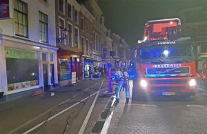 Woningen ontruimd na flinke brand in eethuis Wagenstraat Den Haag