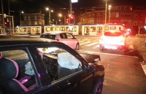 Dronken bestuurster klapt op voorligger Regentesselaan Den Haag