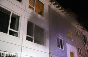 Veel rookontwikkeling bij brand in woning Schoonhetenstraat Den Haag