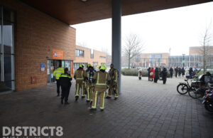 Centrum Jeugd en Gezin ontruimd na vreemde lucht Laan van Wateringseveld Den Haag