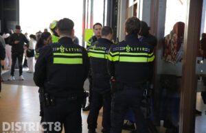 Commotie in winkelcentrum Leyweg na bedreiging in tram Leyweg Den Haag