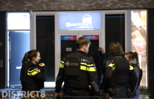 Overval vlak voor sluitingstijd op telefoonwinkel Smartpoort Waldorpstraat Den Haag