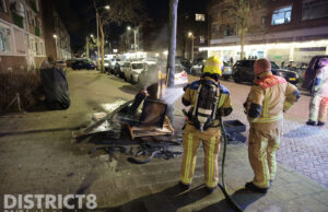 Brandweer blust flinke afvalbrand De Dreef Den Haag