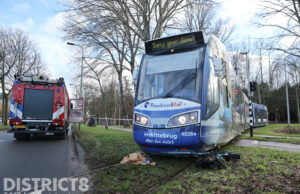 Meisje op fiets aangereden door tram Lozerlaan Den Haag