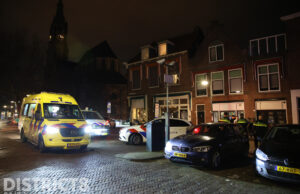 Drie gewonden bij steekpartij; twee verdachten aangehouden Nieuwe Langendijk Delft