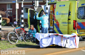 Wielrenner gewond na botsing met tram Laan van Nootdorp Nootdorp