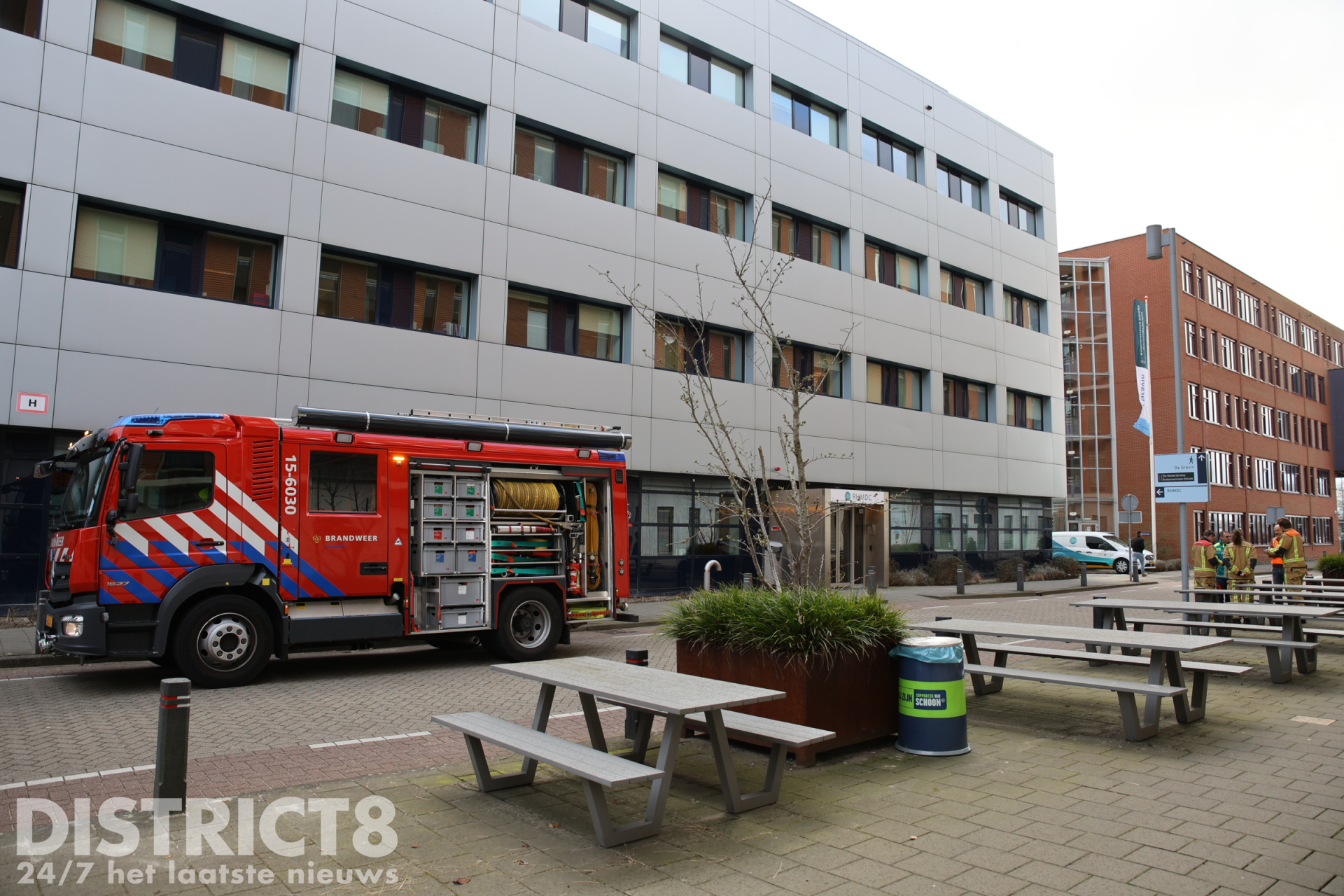 Brandweer ingezet bij RHMDC om blusgas in serverruimte Reinier de Graafweg Delft