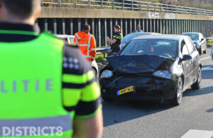 Gewonden bij flinke kettingbotsing met twee voertuigen A4 Rijswijk