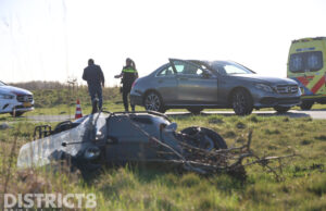Twee gewonden bij aanrijding tussen auto en scooter Leidschendamseweg Zoetermeer