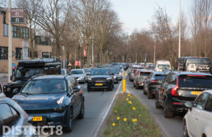 Verkeerschaos na aanrijding President Kennedylaan Den Haag