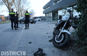 Motorrijder gewond bij botsing met auto Rotterdamseweg Delft