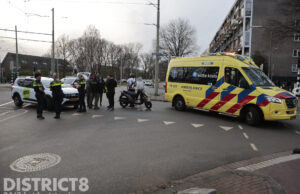 Scooterrijder gewond bij aanrijding op kruising Dedemsvaartweg Den Haag