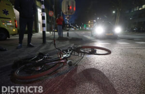 Fietsster gewond na botsing met auto Veraartlaan Rijswijk