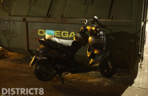 Twee dames gewond bij eenzijdig scooterongeval Wouwermanstraat Den Haag