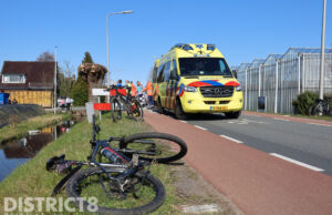 Mountainbiker botst tegen wegversmalling en raakt ernstig gewond Hoogweg De Lier