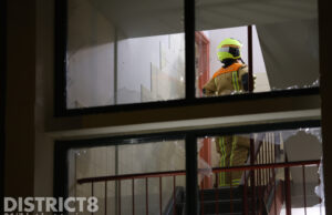 Ravage na explosie: straat bezaaid met glasscherven De Gaarde Den Haag