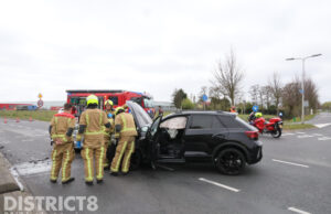 Gewonden na aanrijding tussen twee auto’s Vogelaer Honselersdijk