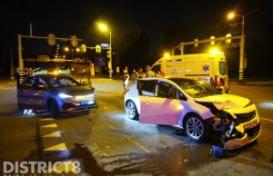 Veel schade na flinke aanrijding Hraniceplein Voorburg
