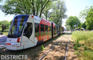 Jongen op fatbike gewond na aanrijding met tram Erasmusweg Den Haag