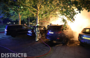 Drie auto’s zwaar beschadigd na autobrand Aan het Verlaat Delft