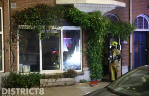 Flinke rookontwikkeling bij woningbrand Weteringkade Den Haag