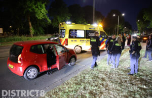 Twee gewonden na kop-staartbotsing Erasmusweg Den Haag