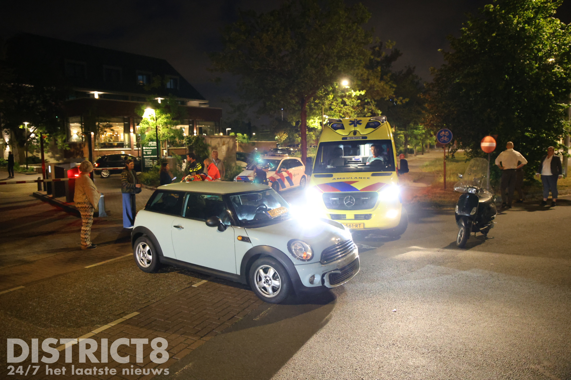 Scooterrijder gewond na aanrijding met auto Rijksstraatweg Wassenaar