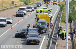 Veel vertraging door ongeval met meerdere voertuigen A4 Den Hoorn