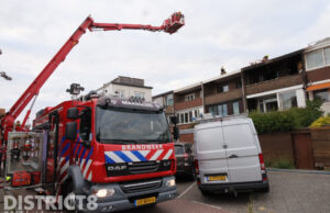 Brandweer heeft handen vol aan ‘Zeer grote brand’ Prins Hendrikstraat Hoek van Holland