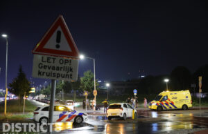 Twee personenauto’s botsen op beruchte kruising Binckhorstlaan Den Haag